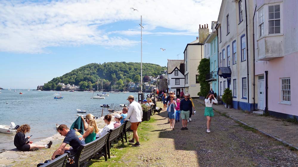blauwasser_marina_england_dartmouth_promenade
