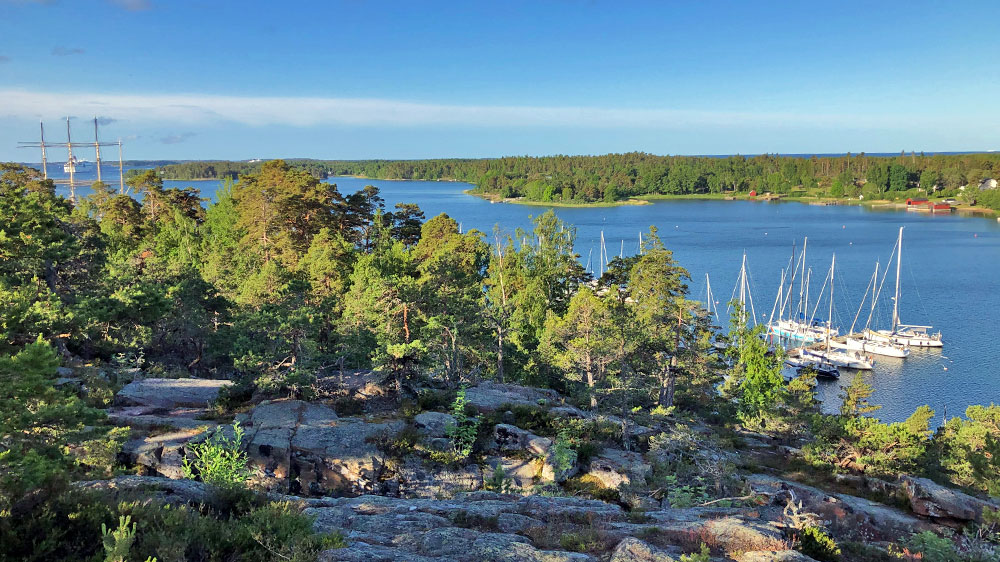 blauwasser_marina_finnland_aland_mariehamn_heckbojen