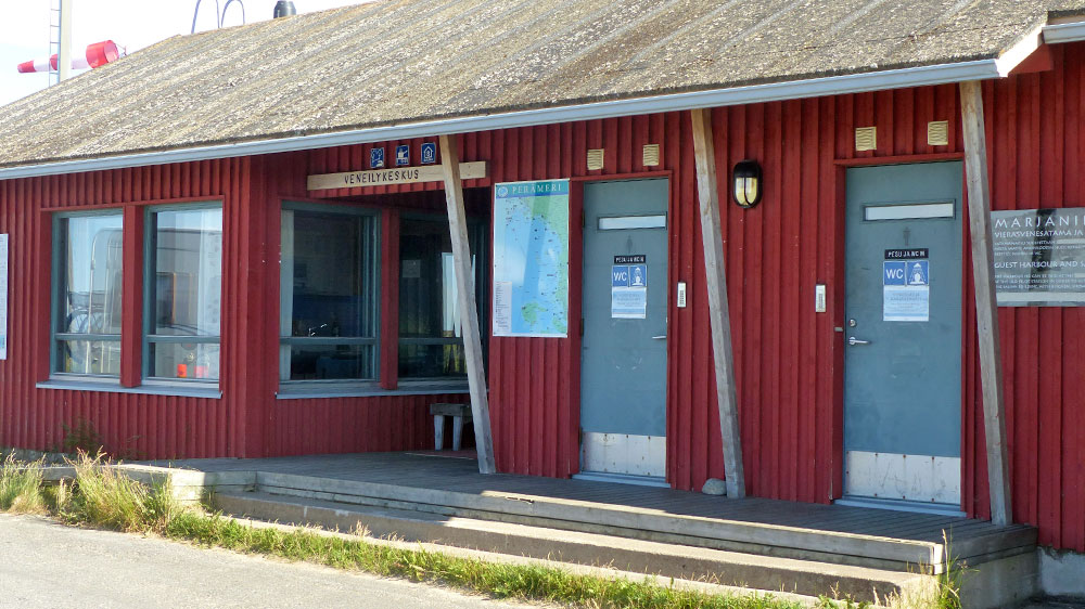 blauwasser_marina_finnland_marjaniemi_sanitaer