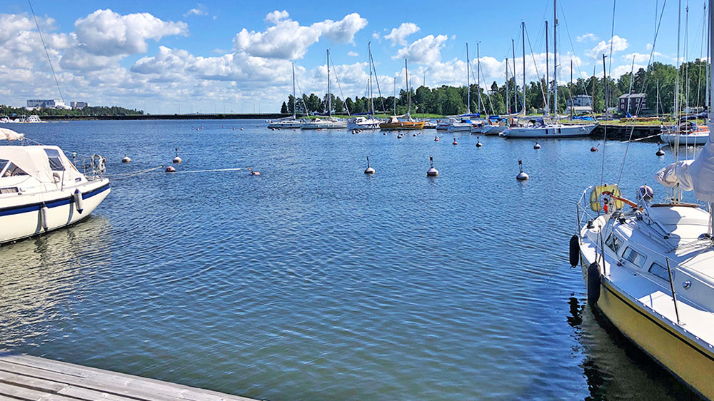 blauwasser_marina_finnland_vaasa_heckbojen