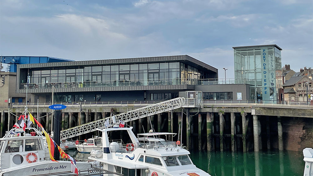 blauwasser_marina_frankreich_dieppe_office