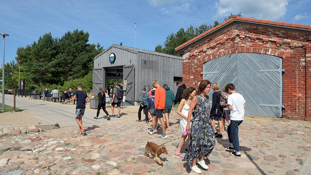 blauwasser_marina_hafen_baltikum_lettland_pavilosta_promenade