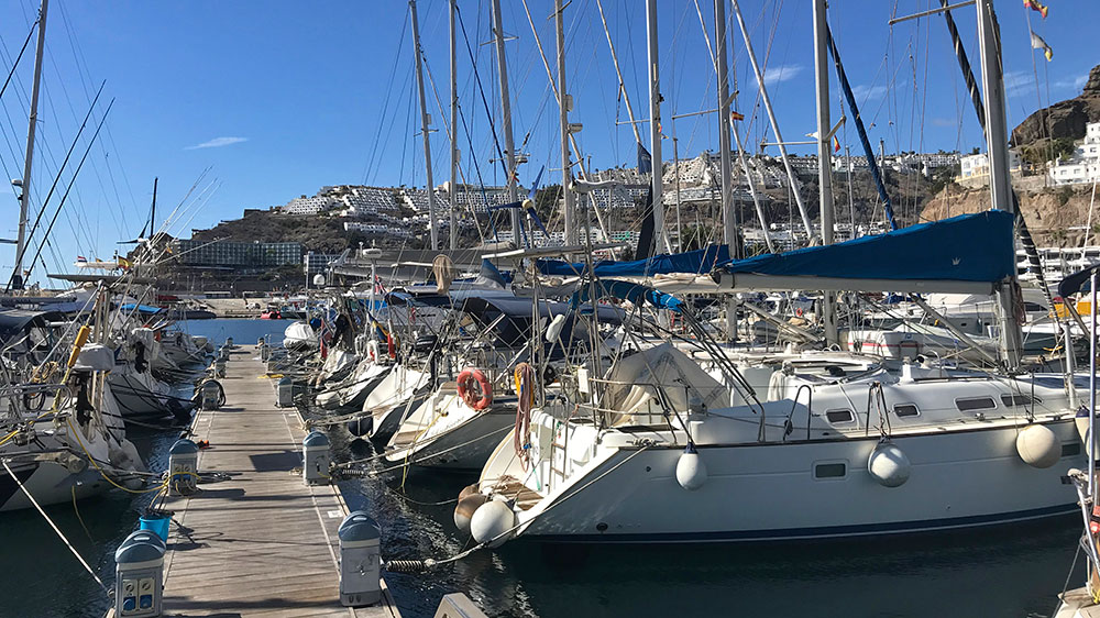 blauwasser_marina_kanaren_gran_canaria_puerto_rico_steg