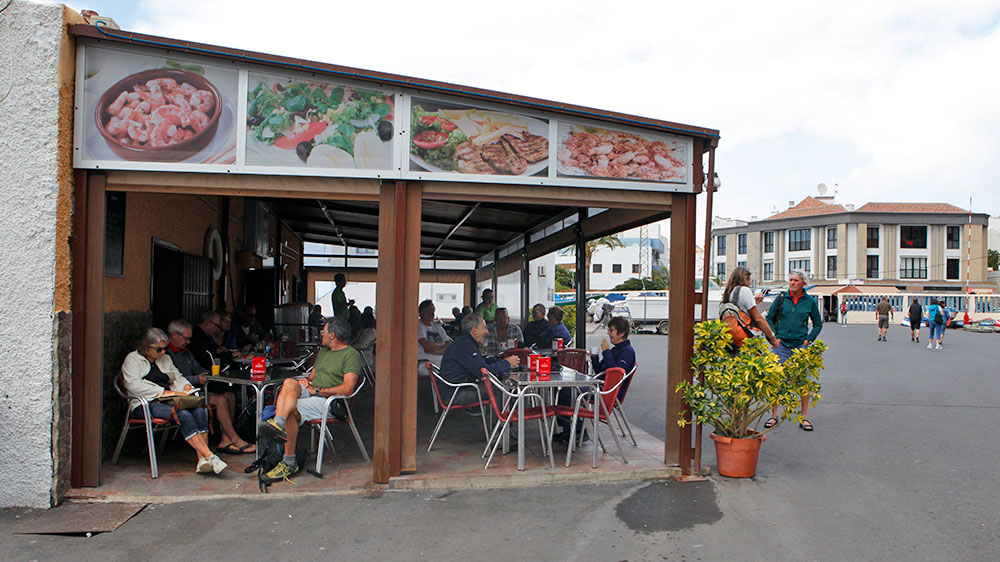 blauwasser_marina_kanaren_la_gomera_valle_gran_rey_fischrestaurant