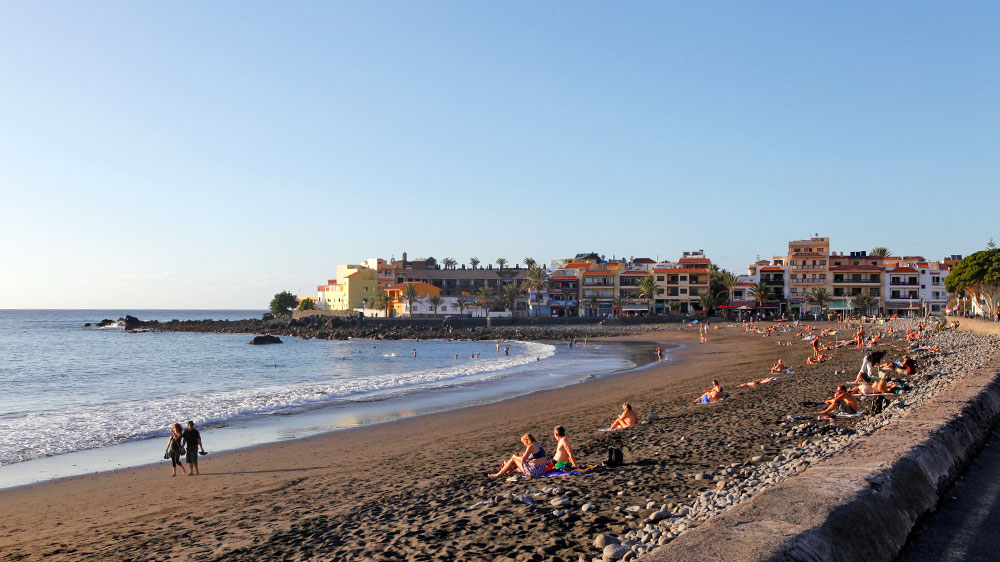 blauwasser_marina_kanaren_la_gomera_valle_gran_rey_grosser_strand