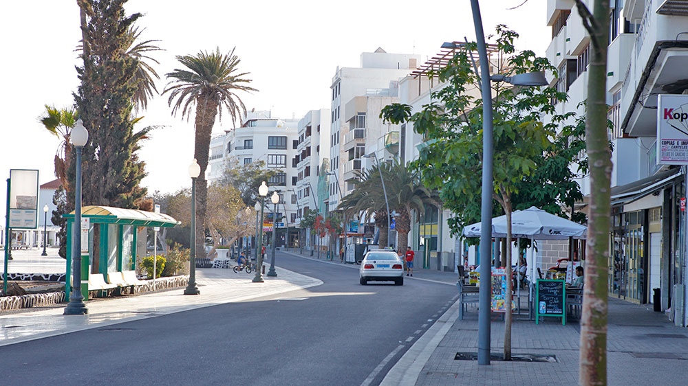 blauwasser_marina_kanaren_lanzarote_arrecife_an_land