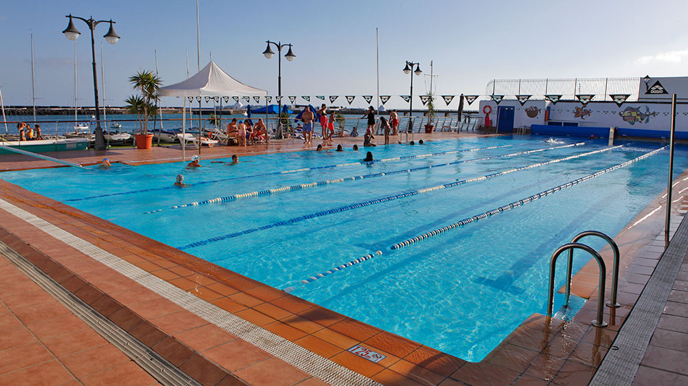 blauwasser_marina_kanaren_lanzarote_arrecife_real_club_nautico_pool