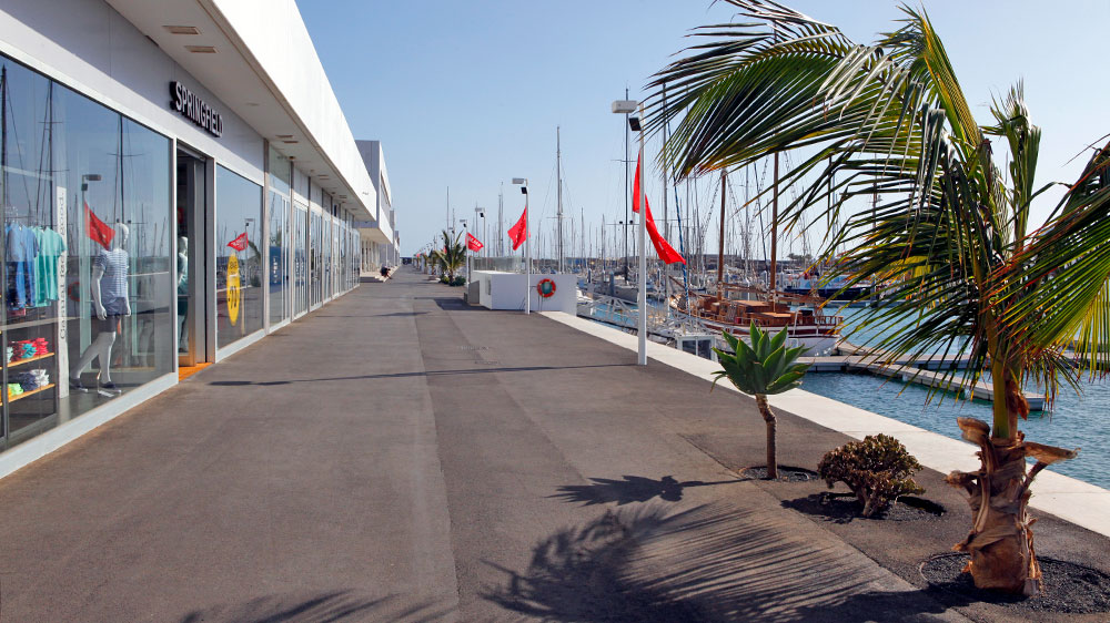 blauwasser_marina_kanaren_lanzarote_arrecife_uferpromenade