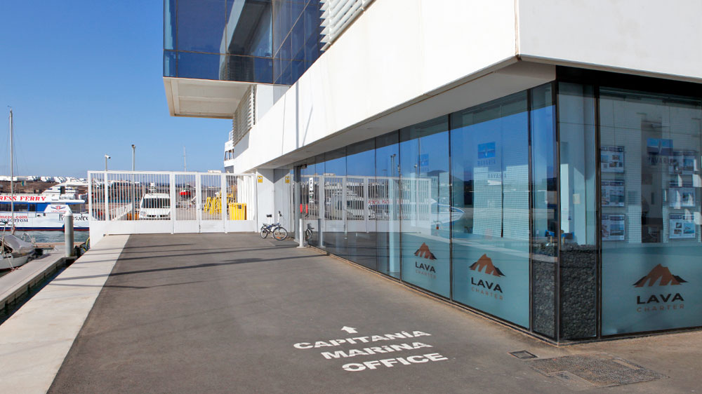 blauwasser_marina_kanaren_lanzarote_arrecife_wegweiser