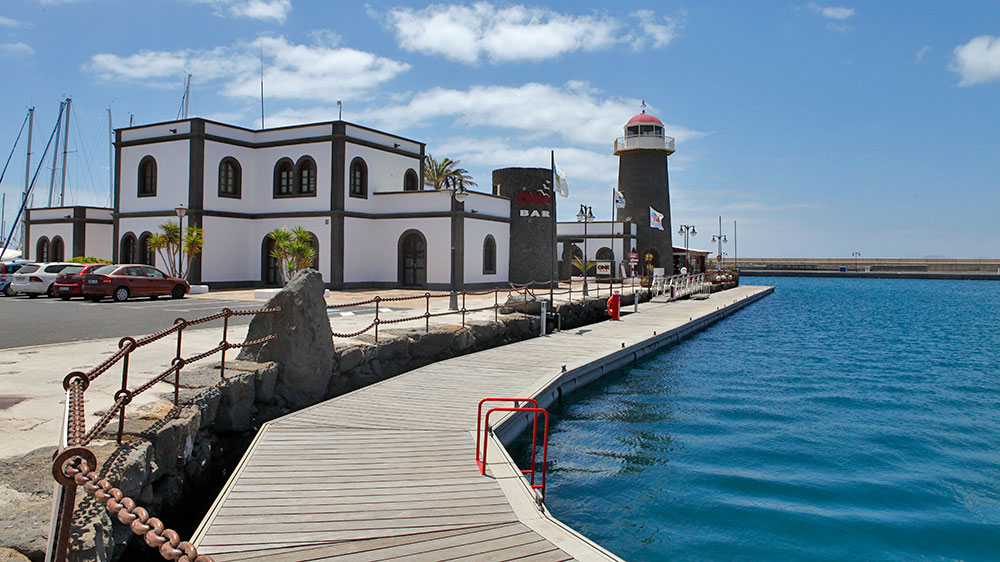 blauwasser_marina_kanaren_lanzarote_rubicon_rezeptionspier