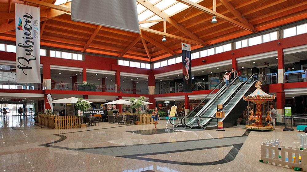 blauwasser_marina_kanaren_lanzarote_rubicon_shoppingcenter