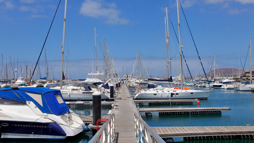 blauwasser_marina_kanaren_lanzarote_rubicon_steganlage