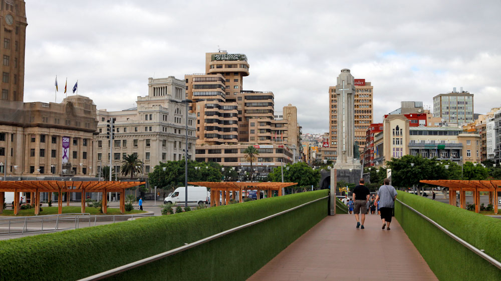 blauwasser_marina_kanaren_teneriffa_santa_cruz_bruecke_stadt