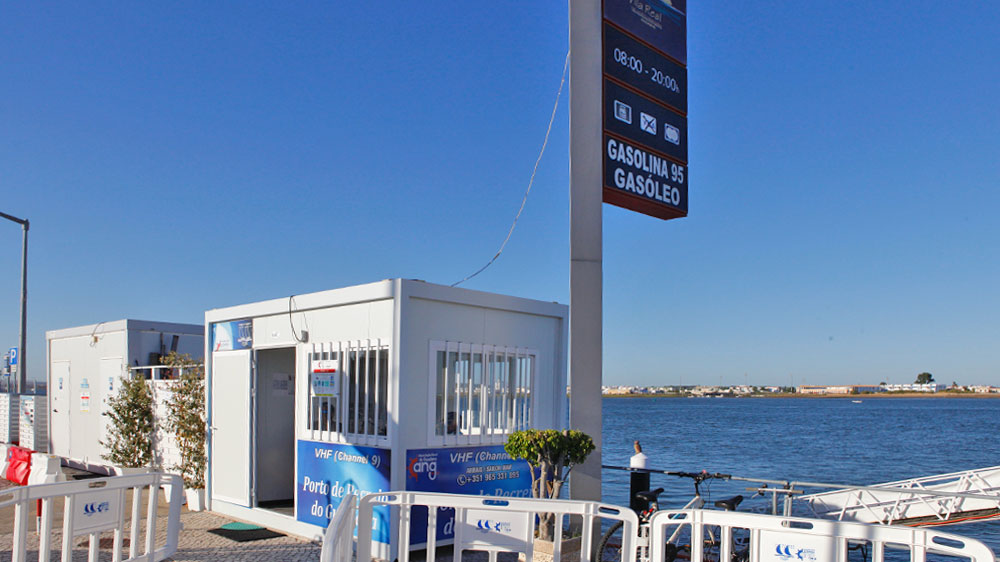 blauwasser_marina_portugal_algarve_vila_real_santo_antonio_tanken