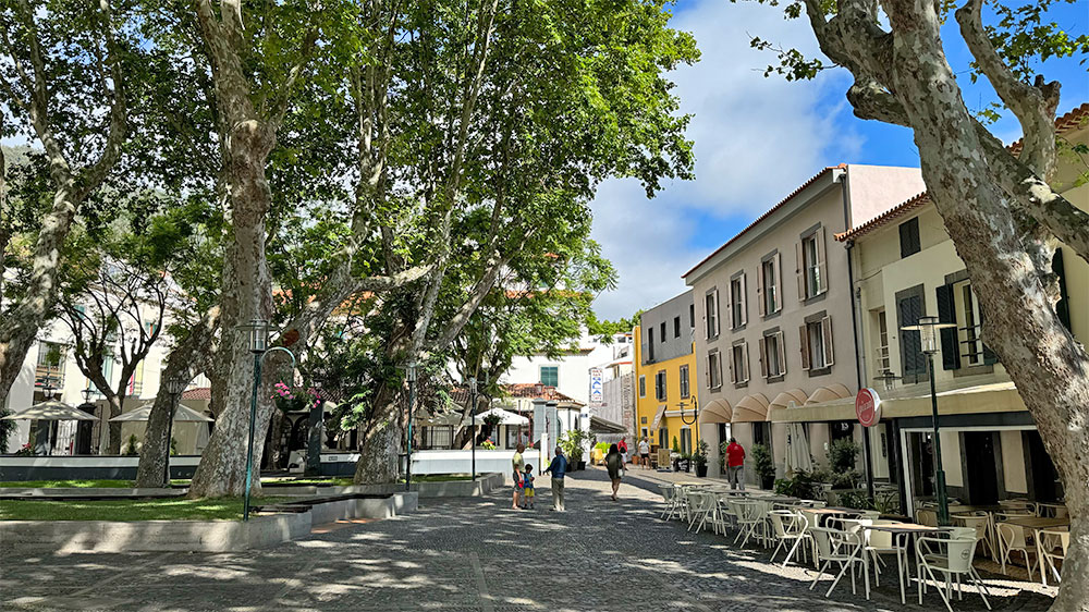 blauwasser_marina_portugal_madeira_machico_gruen