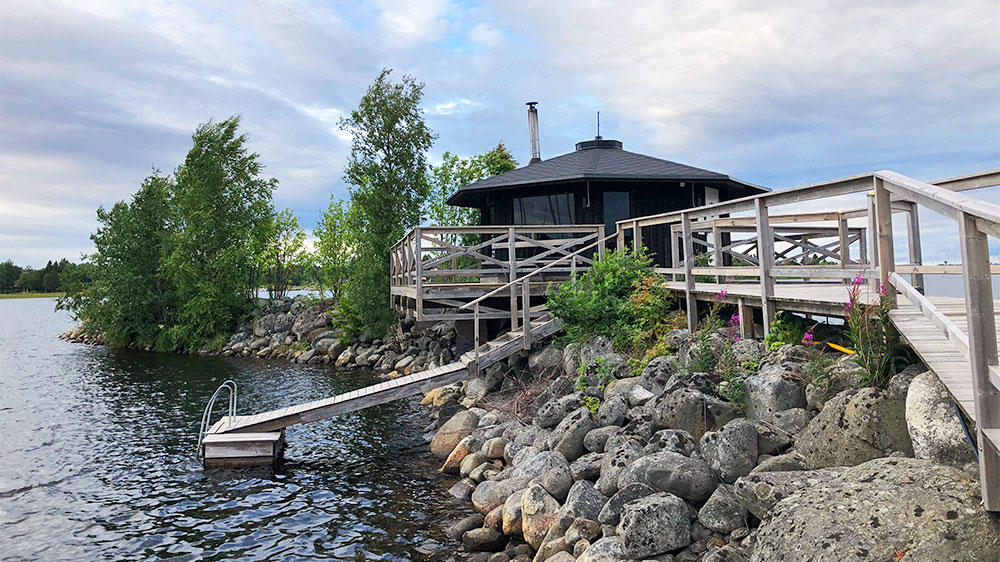 blauwasser_marina_schweden_bredvik_sauna_aussen