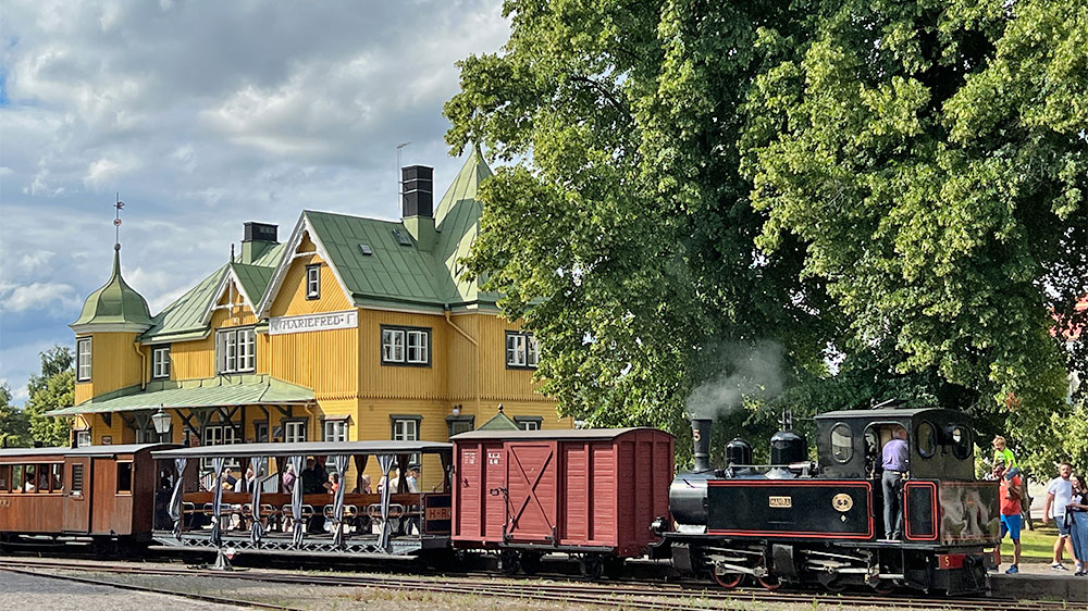 blauwasser_marina_schweden_maelaren_mariefred_bahnhof