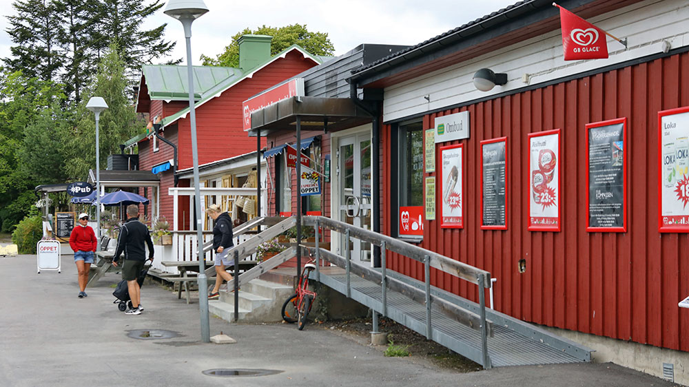 blauwasser_marina_schweden_ostschaeren_arkoesund_supermarkt
