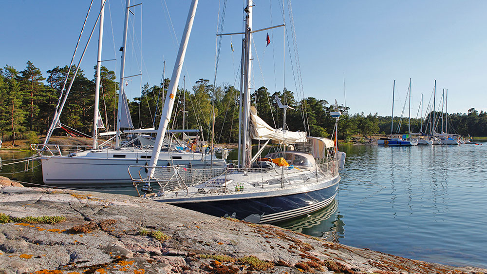blauwasser_marina_schweden_ostschaeren_risoe_festmachen
