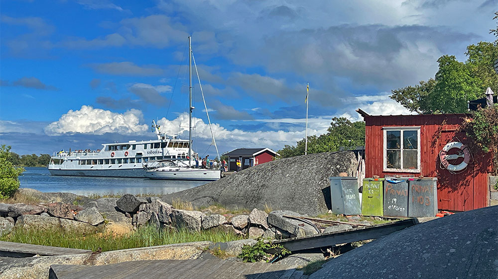 blauwasser_marina_schweden_ostschaeren_roedloega_faehre