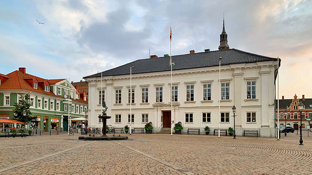 blauwasser_marina_schweden_suedkueste_ystad_rathausplatz