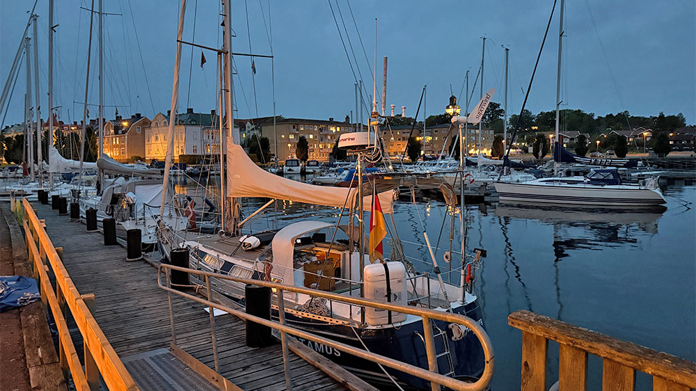 blauwasser_marina_schweden_vaenern_amal_hafen