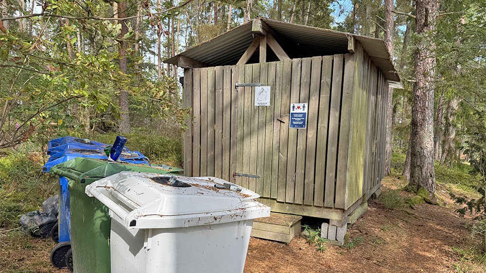 blauwasser_marina_schweden_vaenern_lindoekroken_toilette_muell