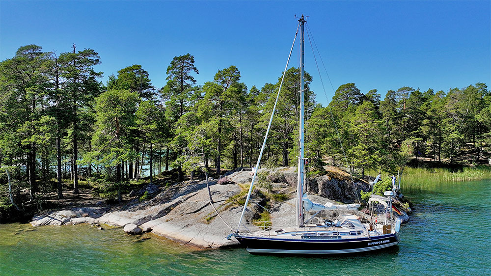 blauwasser_marina_schweden_vaettern_hjortholmarna_festmachen