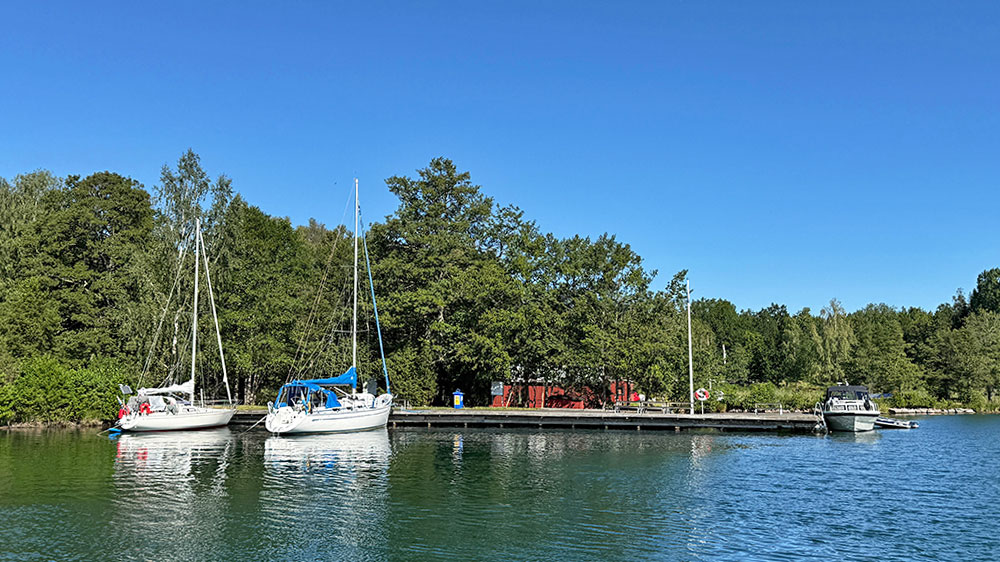 blauwasser_marina_schweden_vaettern_igelbaecksviken_liegeplatz