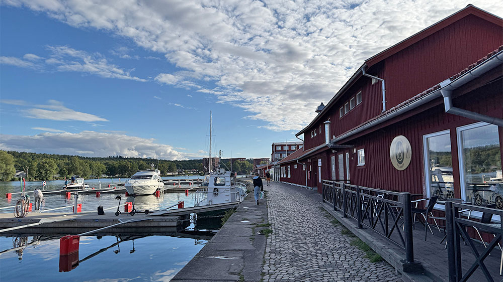 blauwasser_marina_schweden_vaettern_motala_stangenausleger
