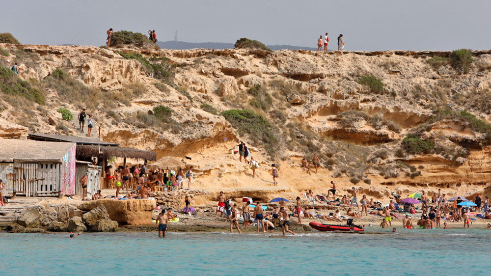 blauwasser_marina_spanien_balearen_cala_comte_straende