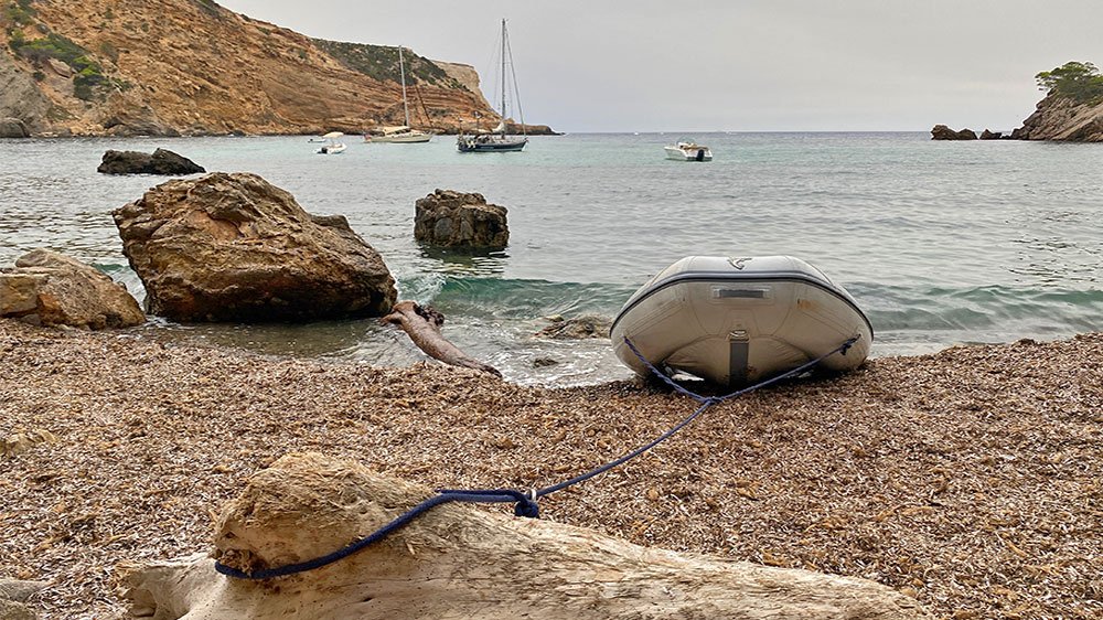 blauwasser_marina_spanien_balearen_cala_es_canaret_anlanden