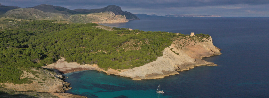 blauwasser_marina_spanien_balearen_cala_matzoc_header