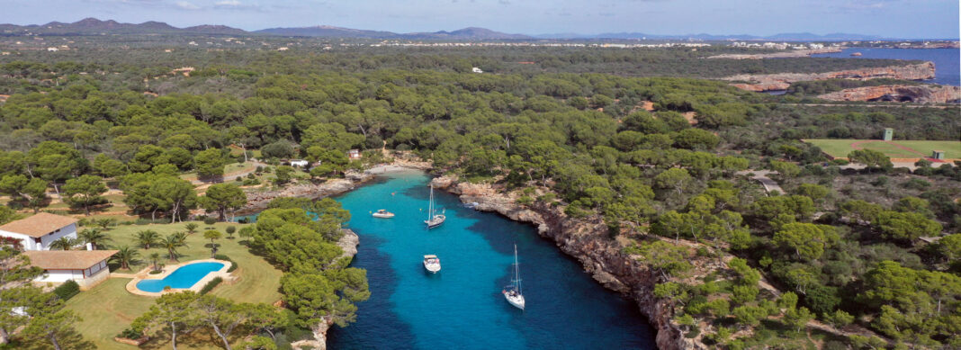 blauwasser_marina_spanien_balearen_cala_mitjana_header