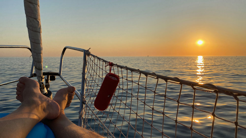 blauwasser_marina_spanien_balearen_cala_moli_kissen