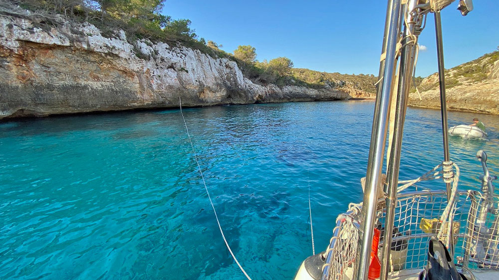 blauwasser_marina_spanien_balearen_cala_pilota_festmachen