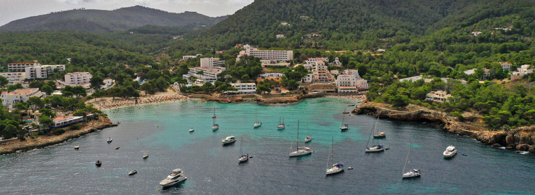 blauwasser_marina_spanien_balearen_cala_portinatx_header