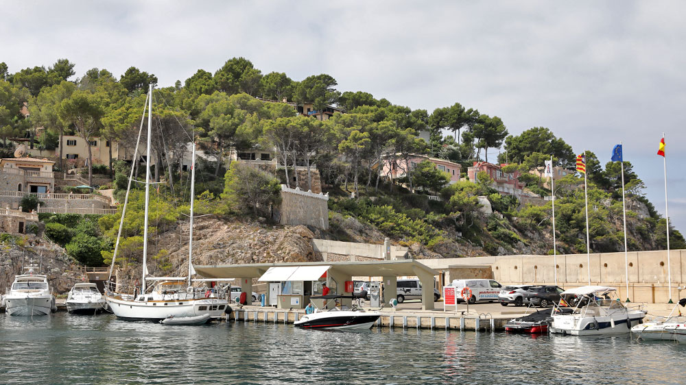 blauwasser_marina_spanien_balearen_santa_ponca_tankstelle