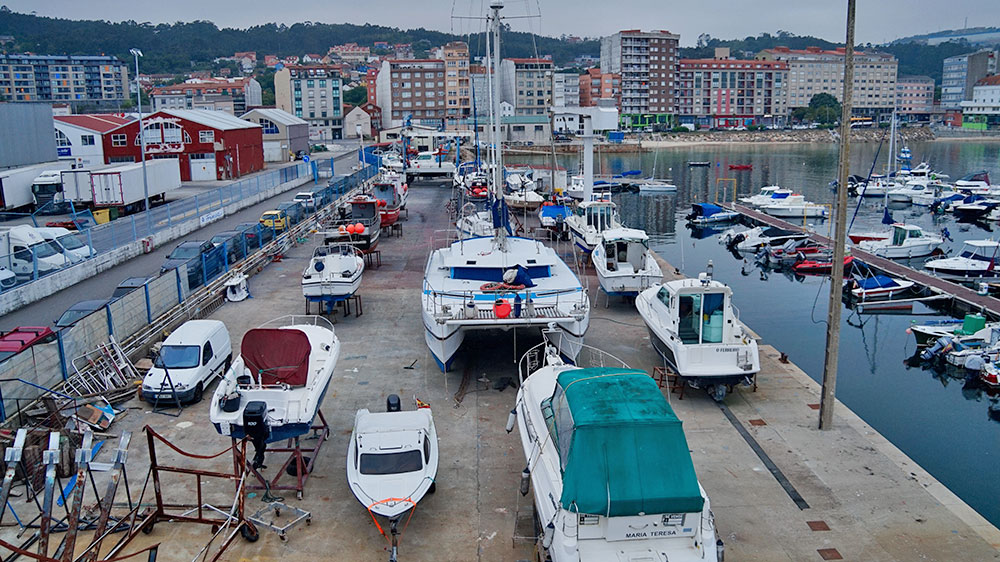blauwasser_marina_spanien_galicien_ribeira_boatyard