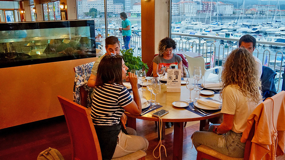 blauwasser_marina_spanien_galicien_ribeira_restaurant