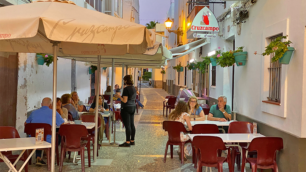 blauwasser_marina_spanien_suedkueste_rota_restaurant