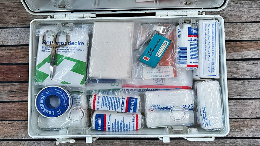 blauwasser_medizin_yacht_bordapotheke_verbandskasten