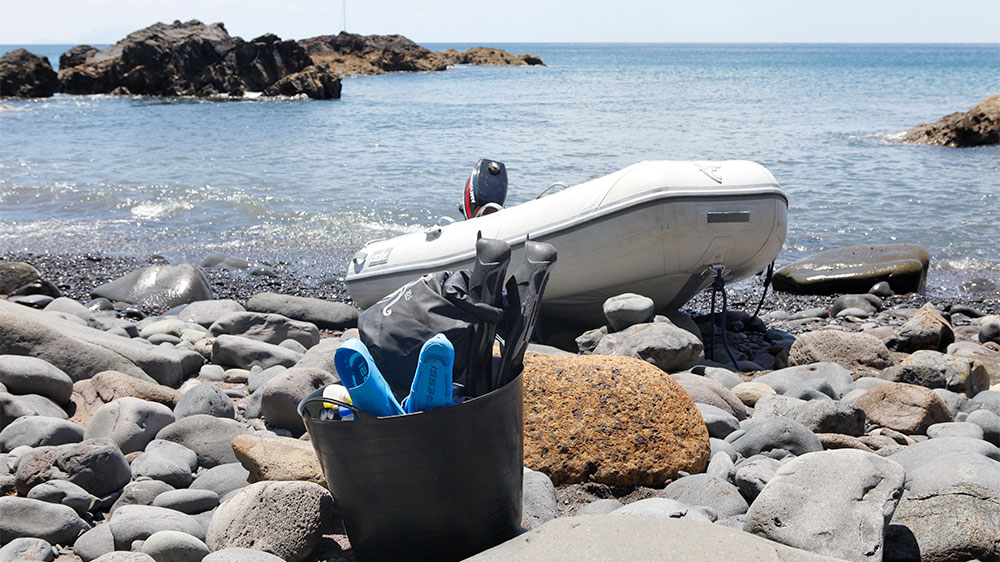 blauwasser_mehrzweckkorb_an_bord_schlauchboot_2