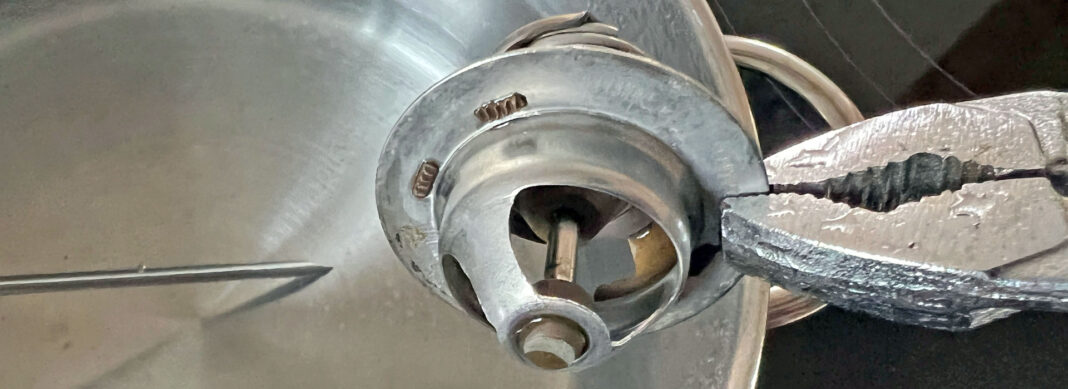 blauwasser_motor_praxistipp_thermostat_funktionstest_header