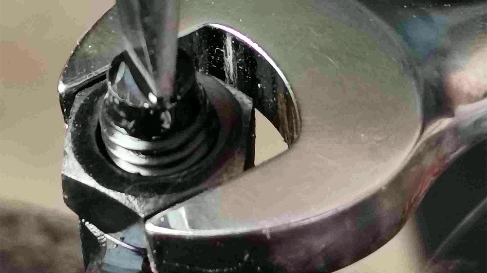 blauwasser_motor_ventilspieleinstellung_kontermuttern_festziehen