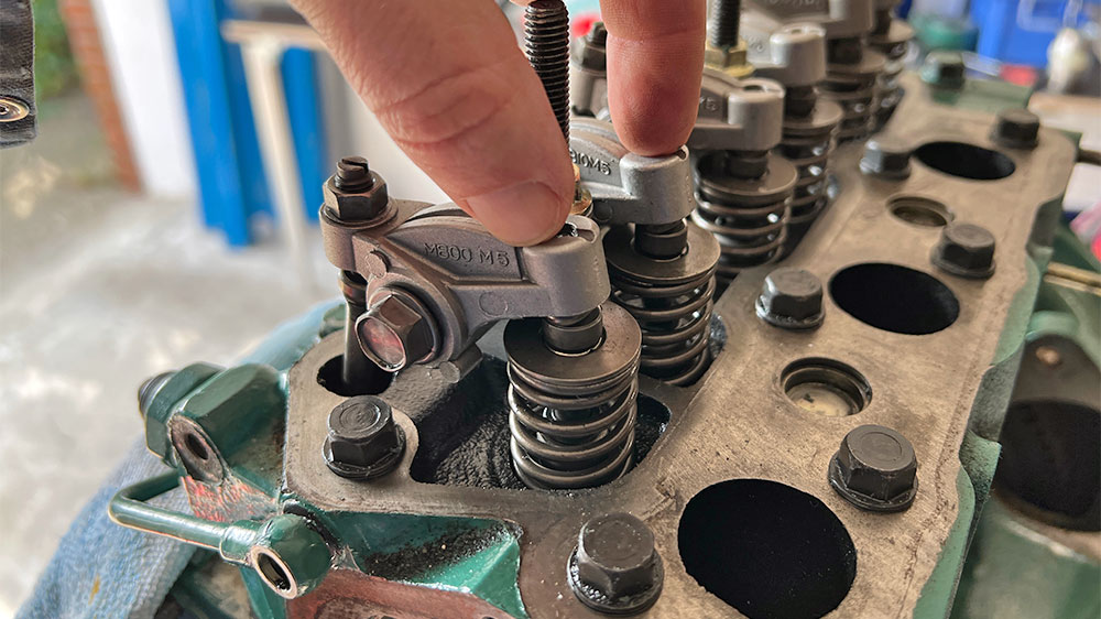 blauwasser_motor_ventilspieleinstellung_zu_viel