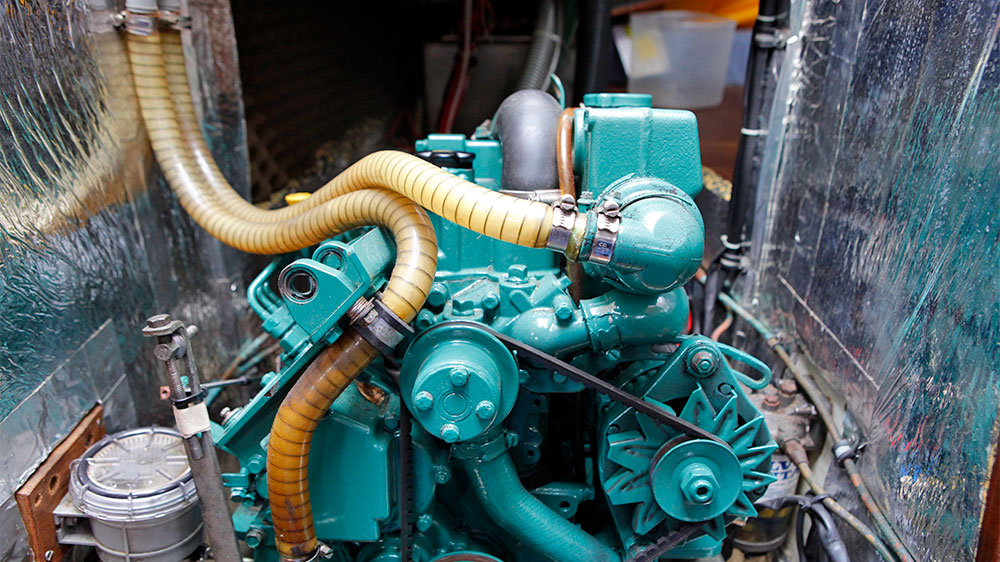 blauwasser_motor_wartung_allgemein_sichtkontrolle