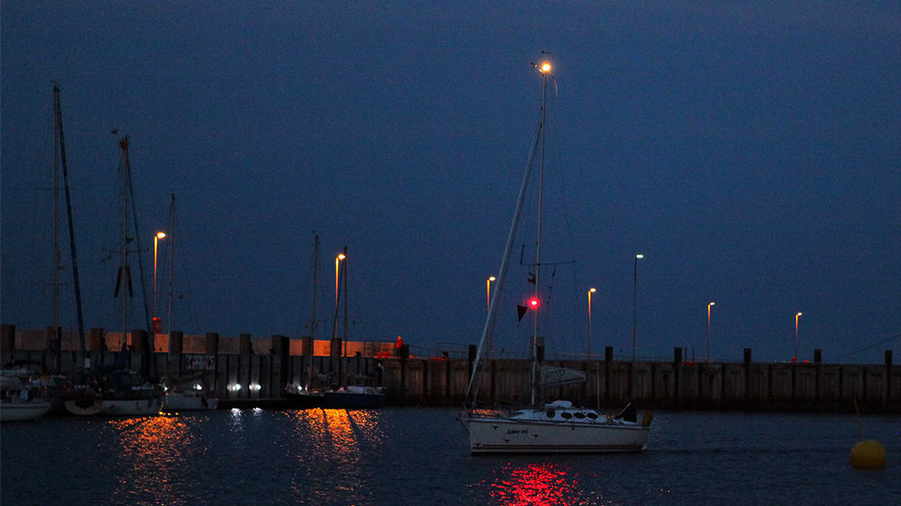 blauwasser_nachtfahrt_nachtsegeln_yacht_einlaufen