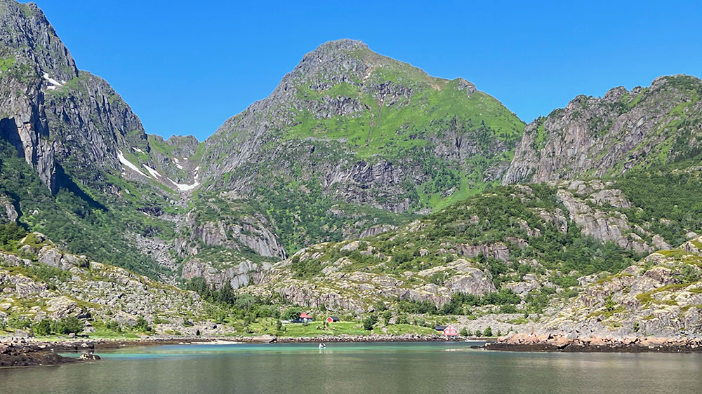 blauwasser_naturhafen_norwegen_lofoten_gullvika_flach