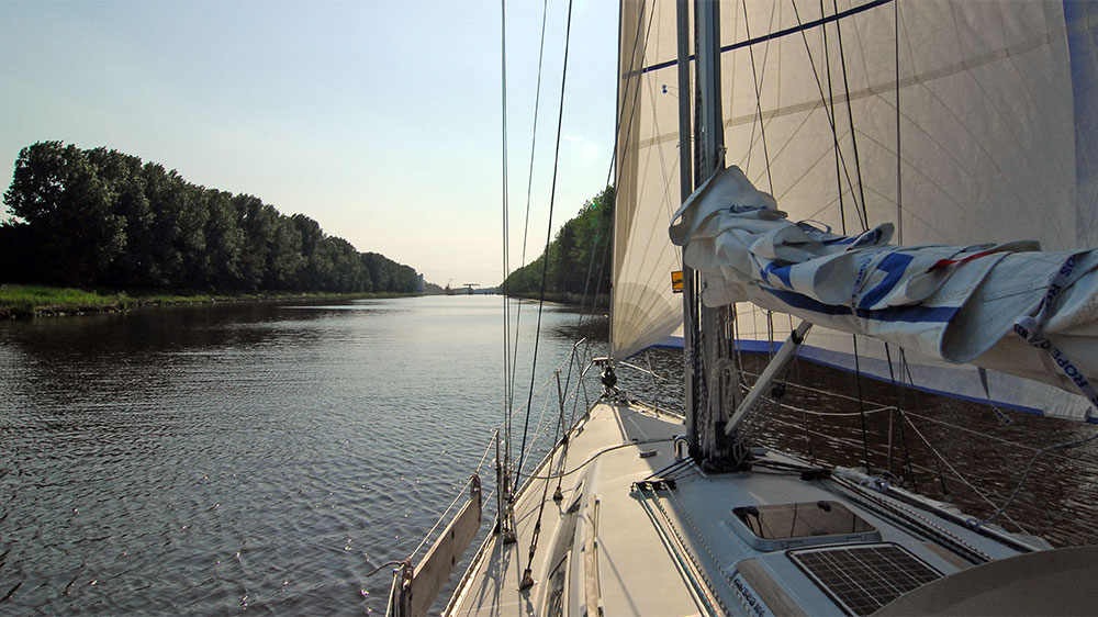 blauwasser_niederlande_friesland_stehende_mastroute_delfzijl_lemmer_gerade_strecke